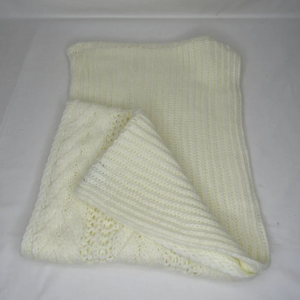 Vince Camuto Cream White Infinity Cable Knit Scarf Acrylic